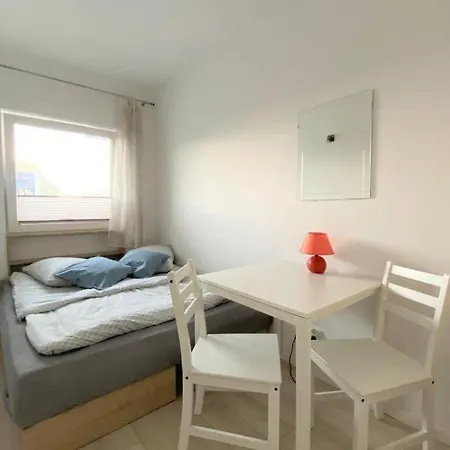 Homely With Balcony - 3 Km To Baltic Sea شقة